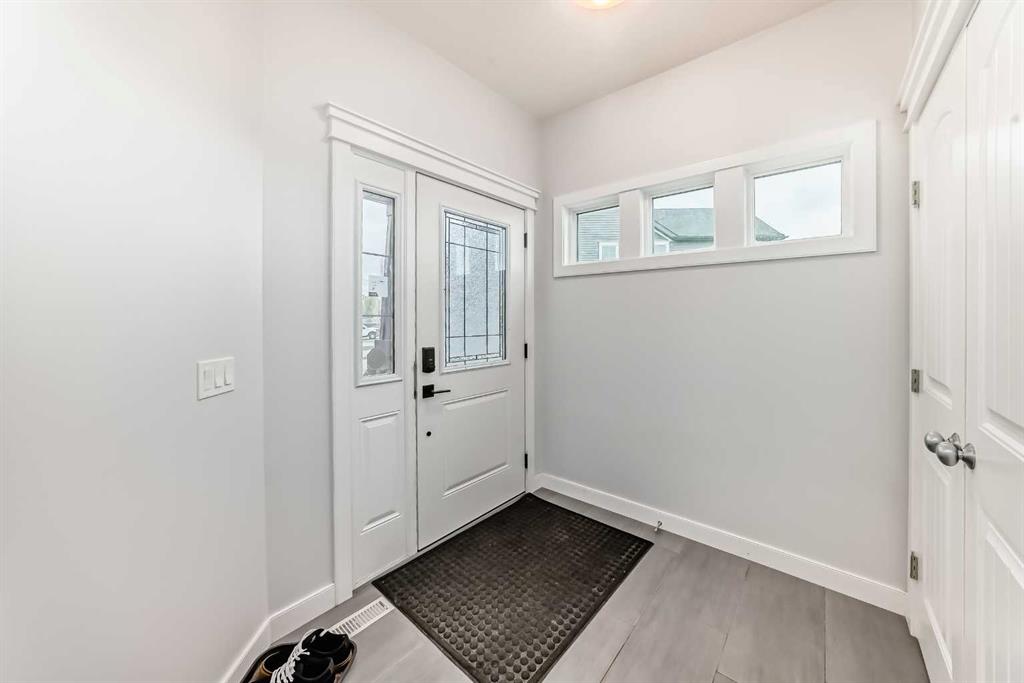 Picture for 51 Evanscrest Way NW