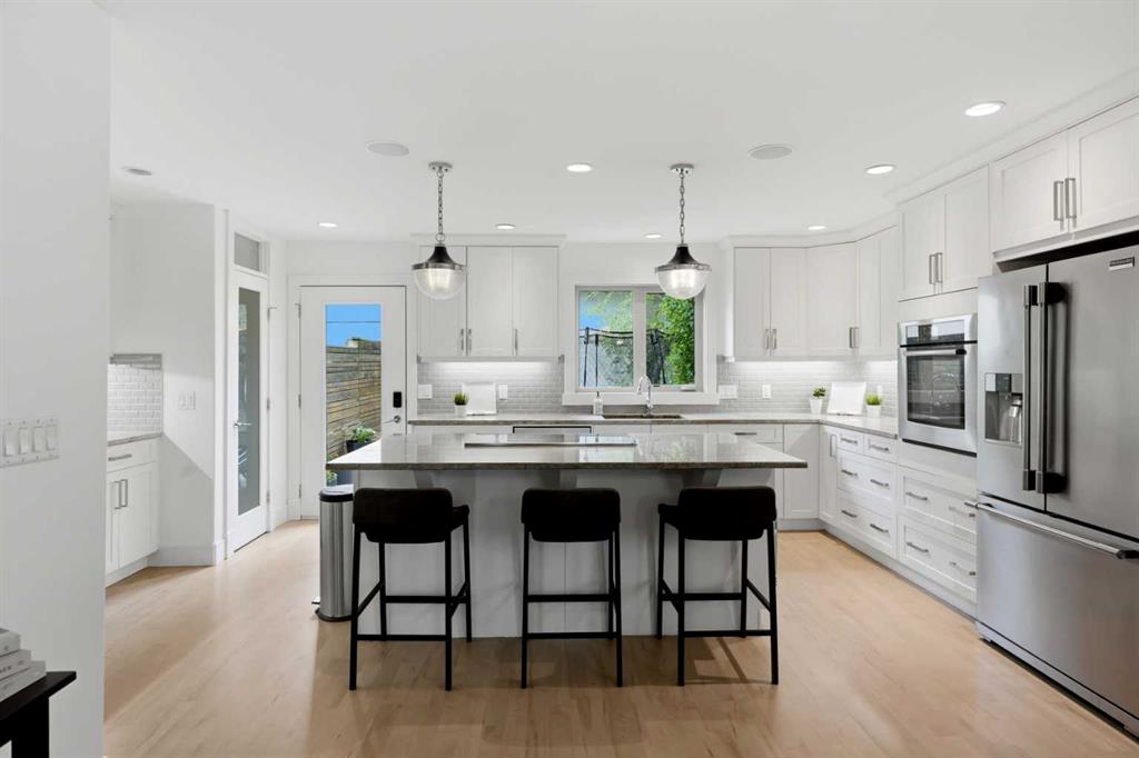 Picture for 2040 31 Avenue SW