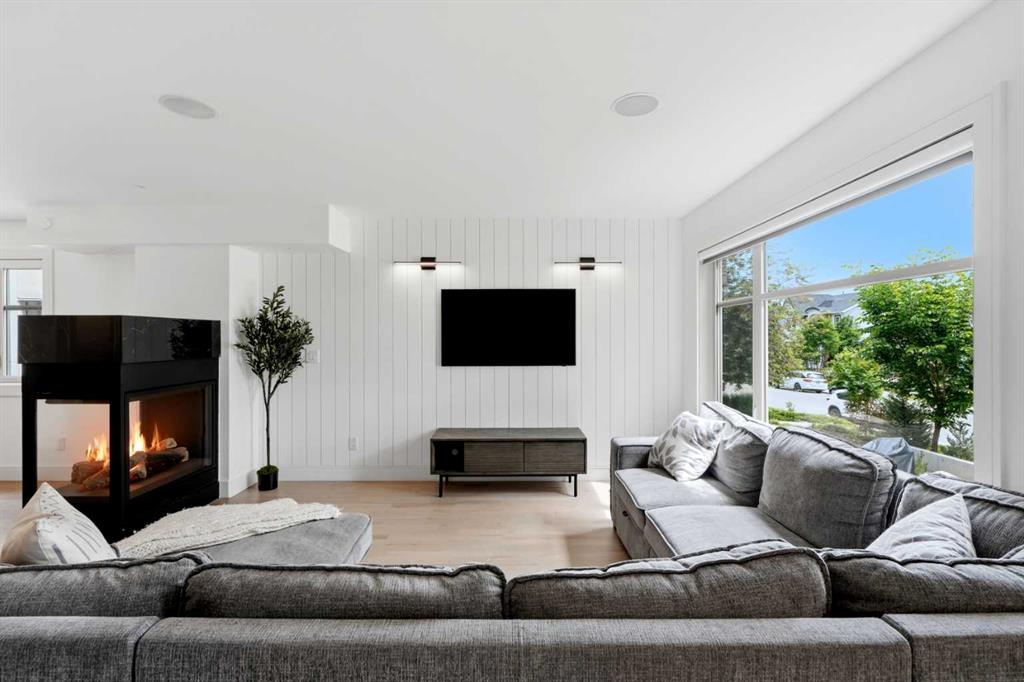 Picture for 2040 31 Avenue SW