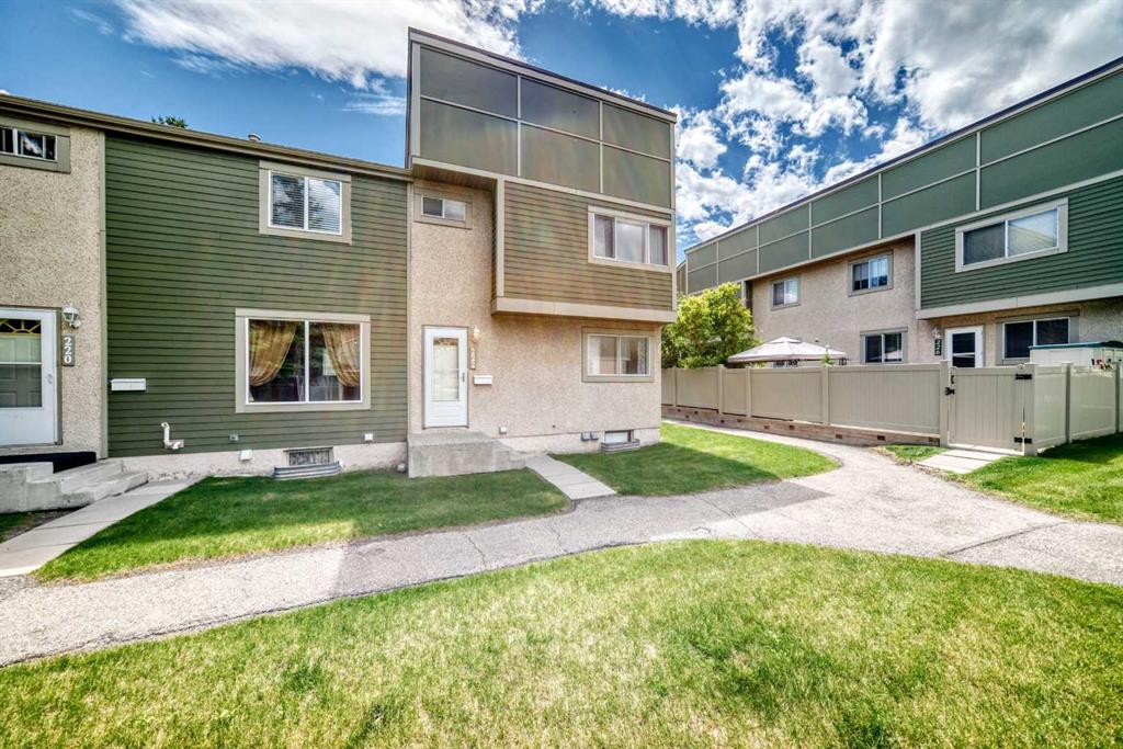 Picture for 222, 406 Blackthorn Road NE