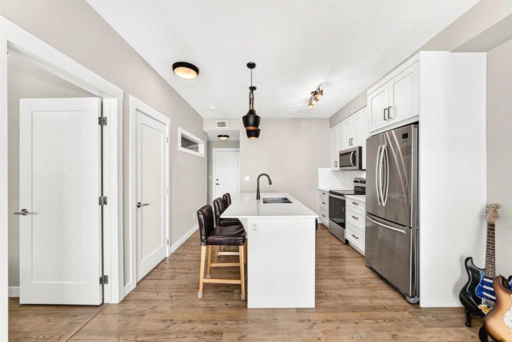 Picture for 402, 300 Auburn Meadows Common SE