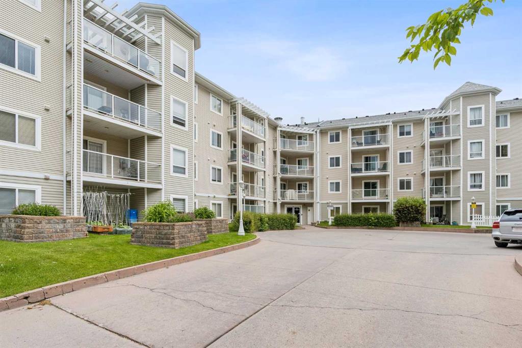 Picture for 413, 260 Shawville Way SE