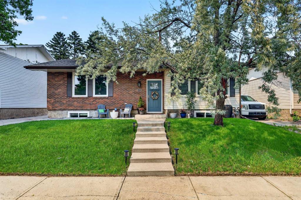 Picture for 1820 Lysander Crescent SE