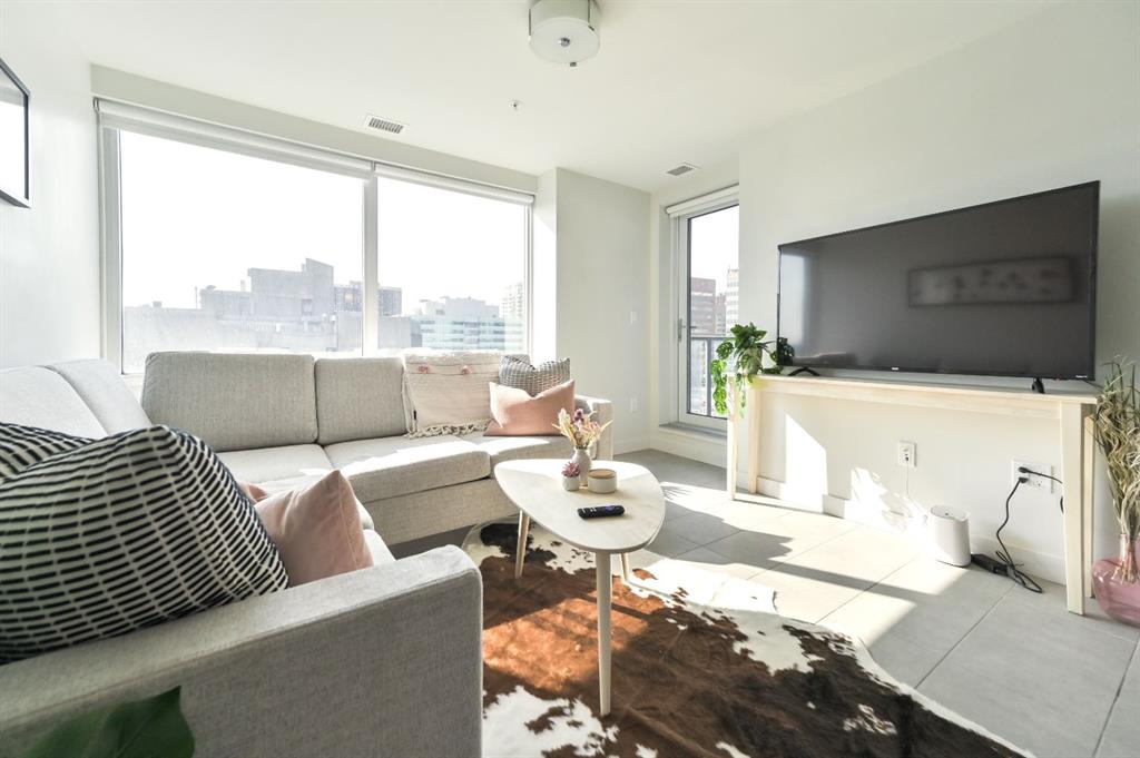 Picture for 801, 303 13 Avenue SW