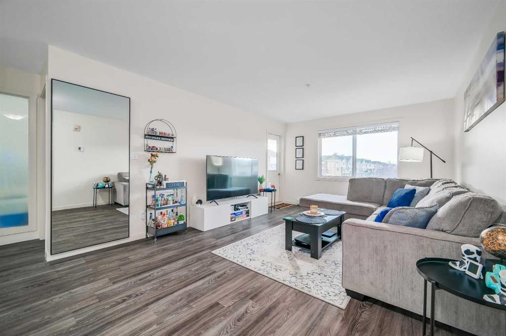 Picture for 2212, 181 Skyview Ranch Manor NE