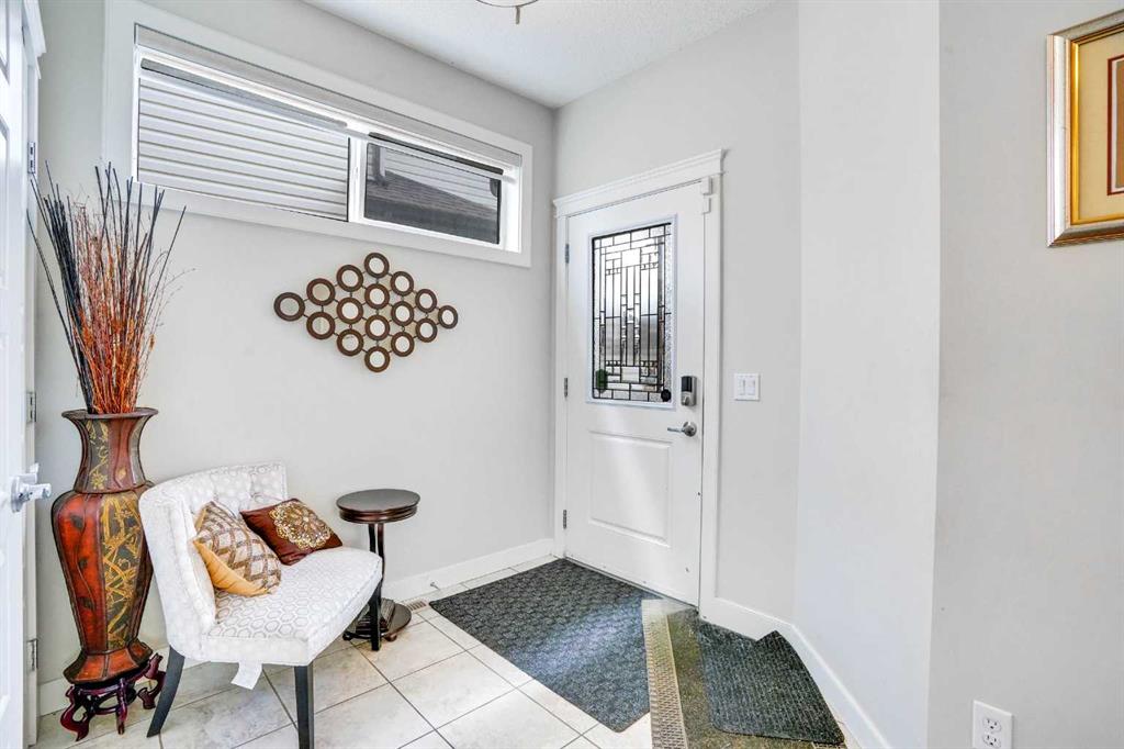 Picture for 272 Skyview Shores Manor NE