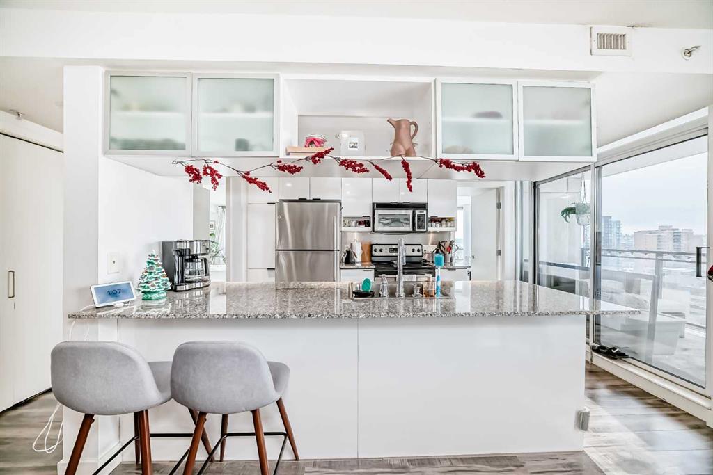 Picture for 1404, 1110 11 Street SW