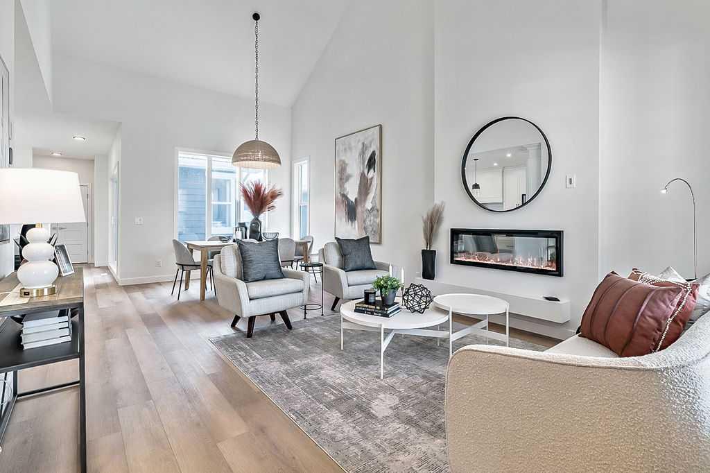 Picture for 50 Drake Landing Square 