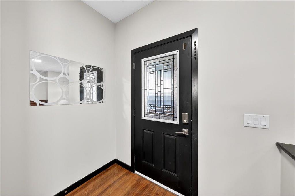 Picture for 135 Skyview Springs Manor NE