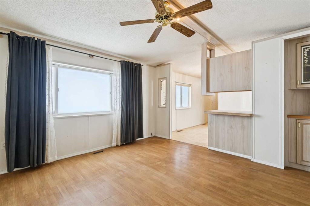 Picture for 428, 1101 84 Street NE