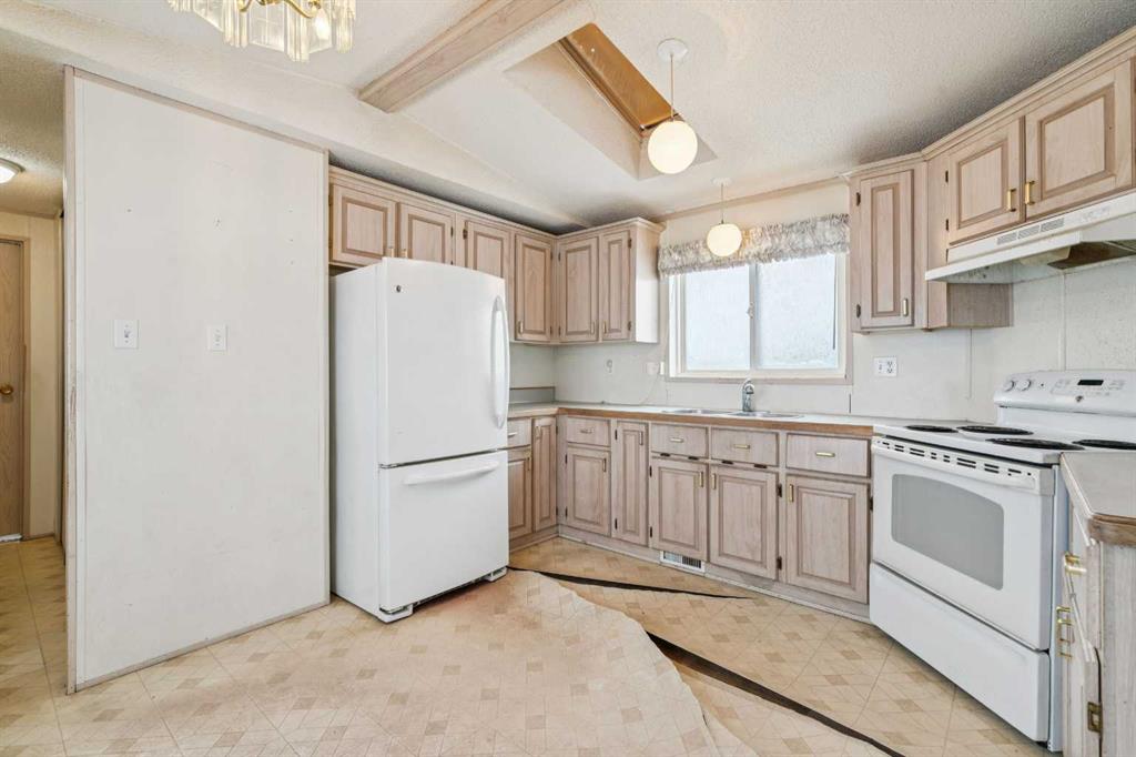 Picture for 428, 1101 84 Street NE