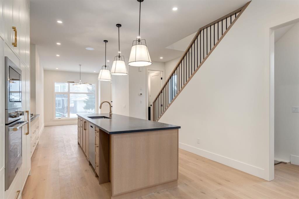 Picture for 631 28 Avenue NW