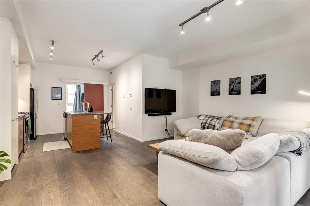 Picture for 309, 1719 9A Street SW