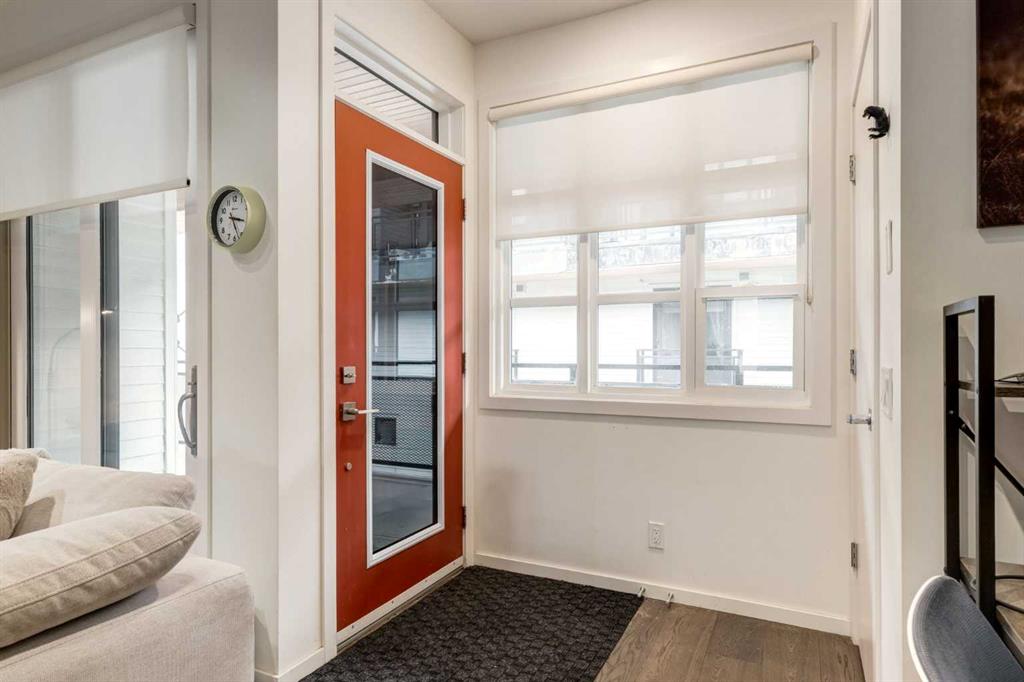 Picture for 309, 1719 9A Street SW