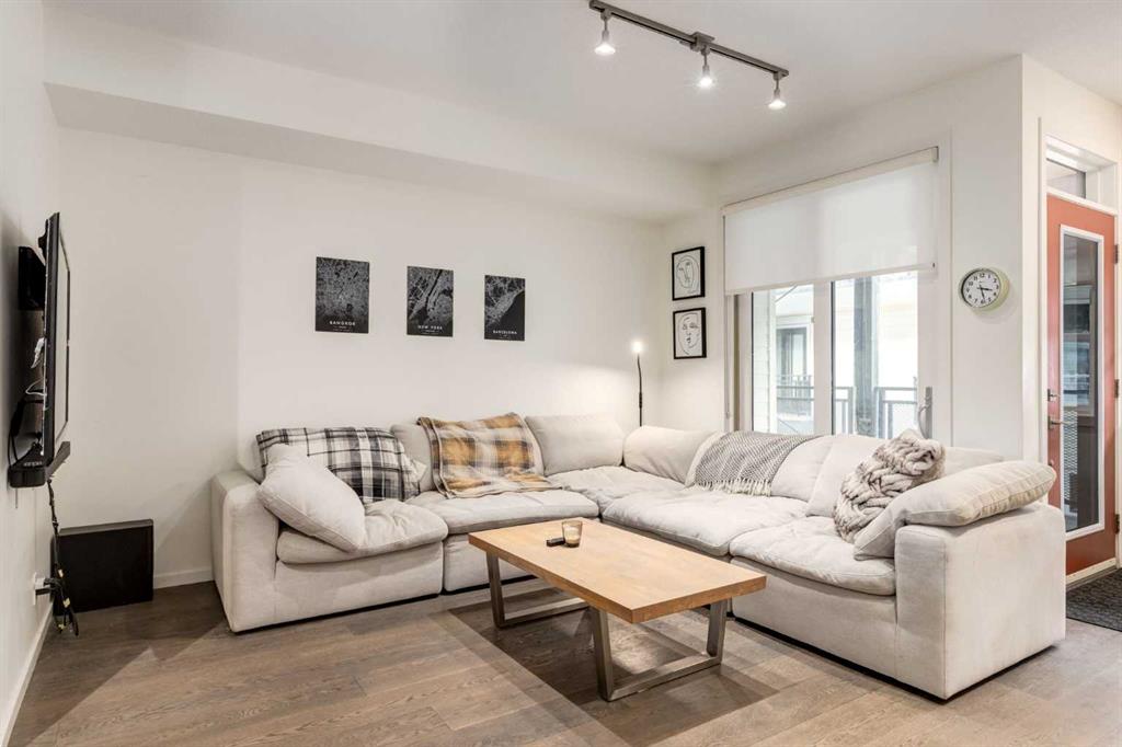 Picture for 309, 1719 9A Street SW