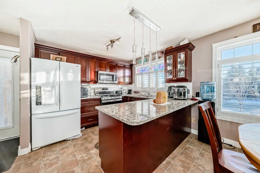 Picture for 516 2 Avenue NE