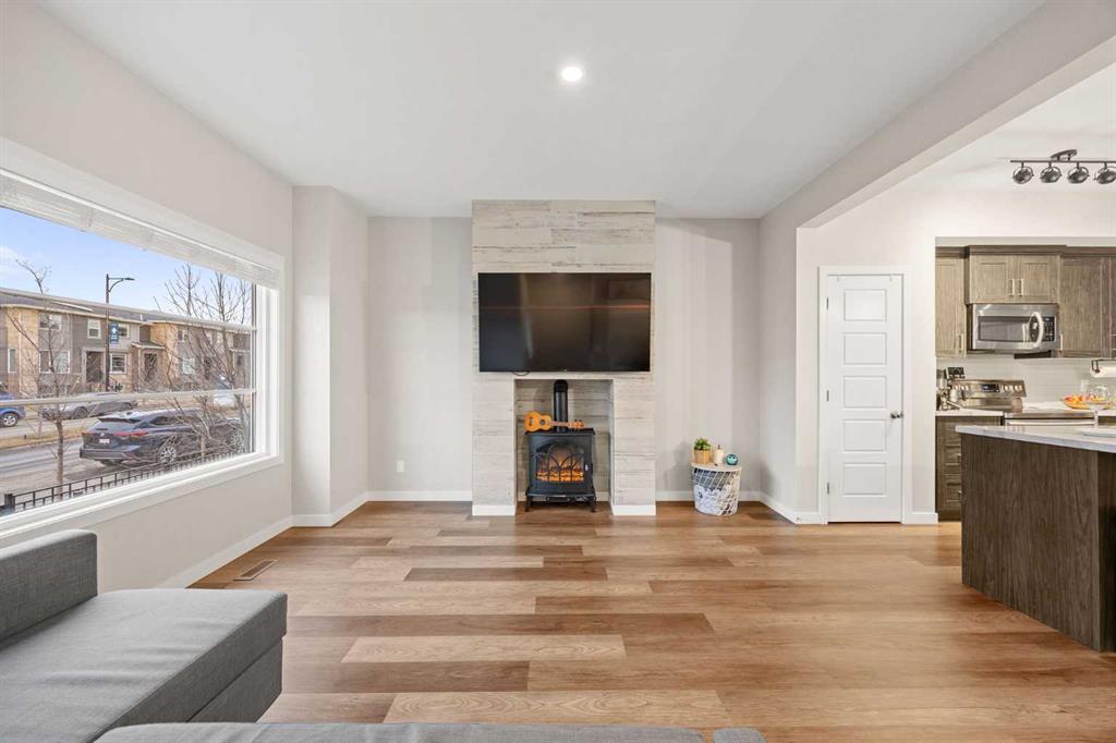 Picture for 1027 Lanark Boulevard SE