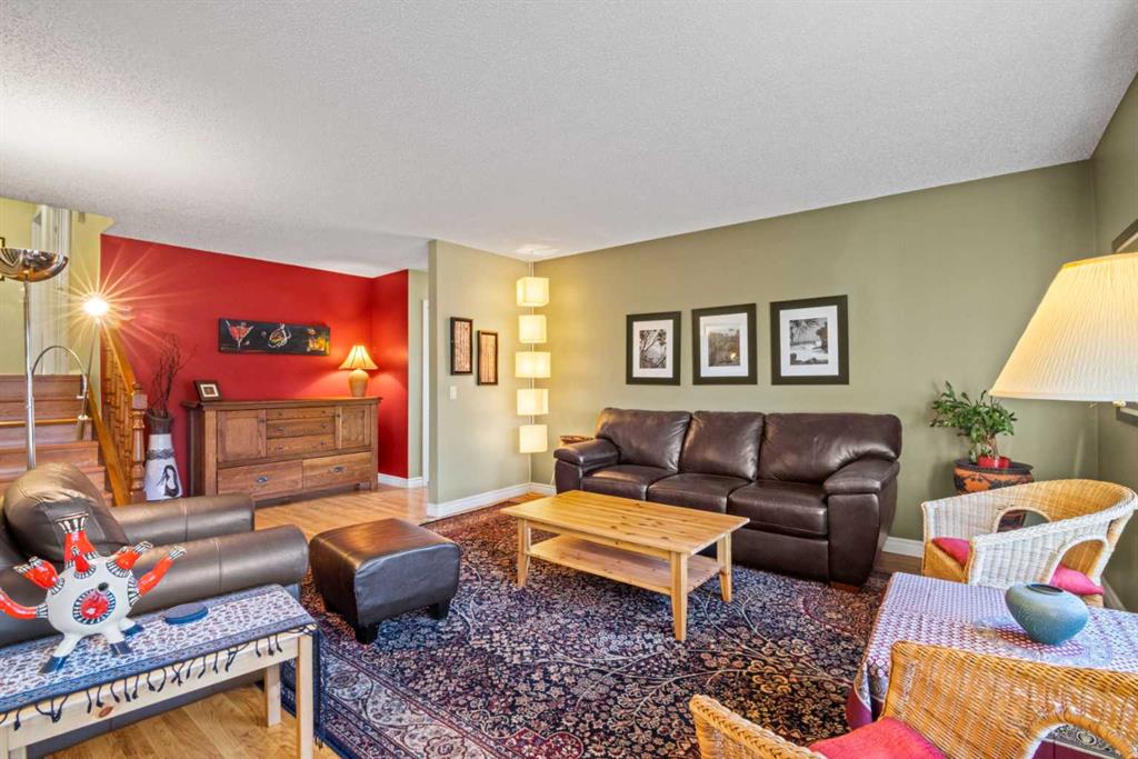 Picture for 276 Macewan Glen Drive NW