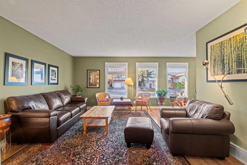 Picture for 276 Macewan Glen Drive NW