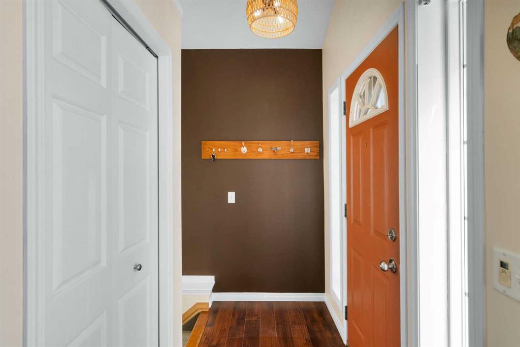 Picture for 268 Mt Aberdeen Close SE