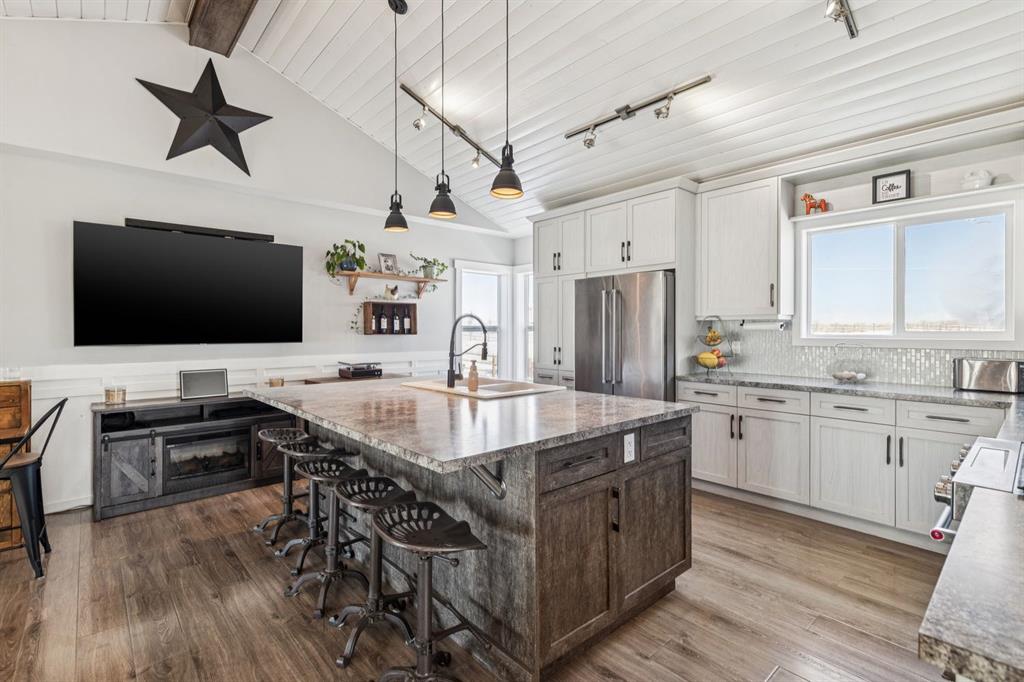 Picture for 222081 Range Road 253  