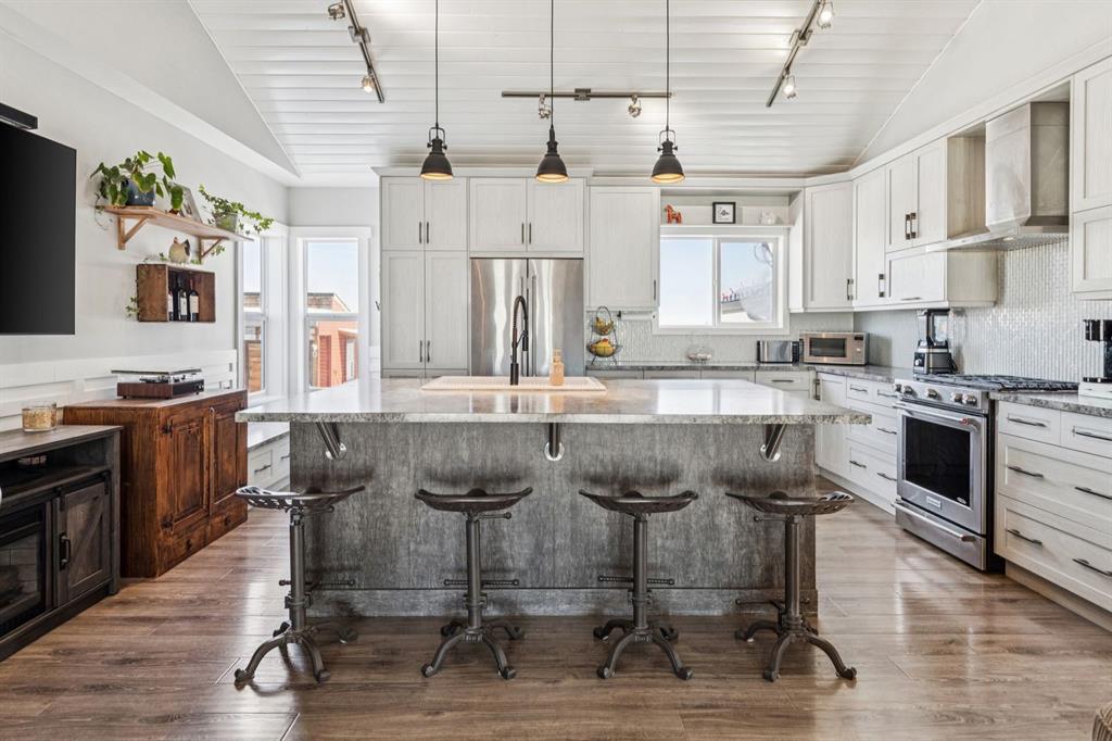 Picture for 222081 Range Road 253  