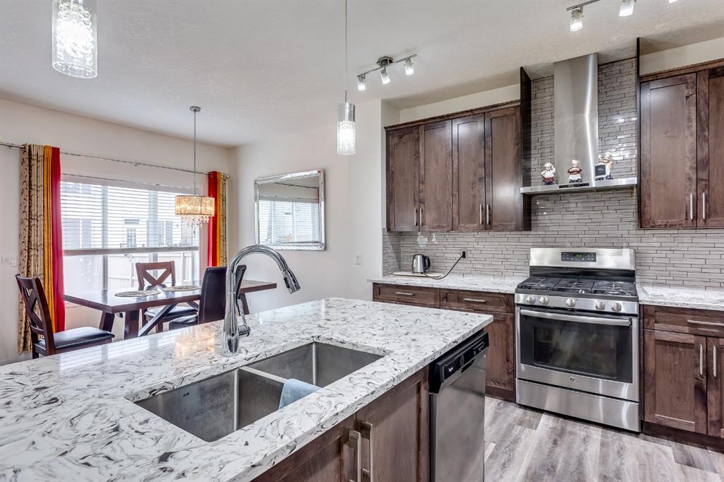 Picture for 379 Skyview Shores Manor NE