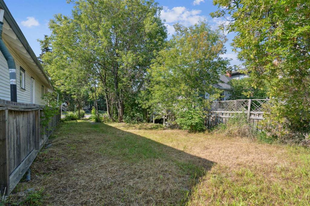 Picture for 206 12 Avenue NW