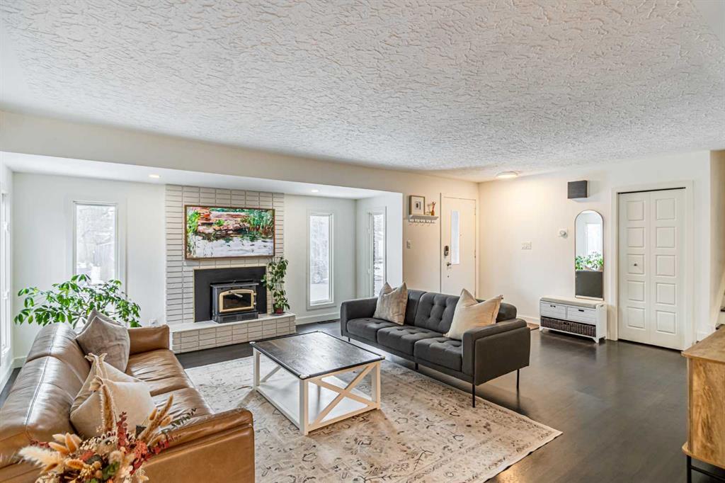 Picture for 2536 chicoutimi Drive NW