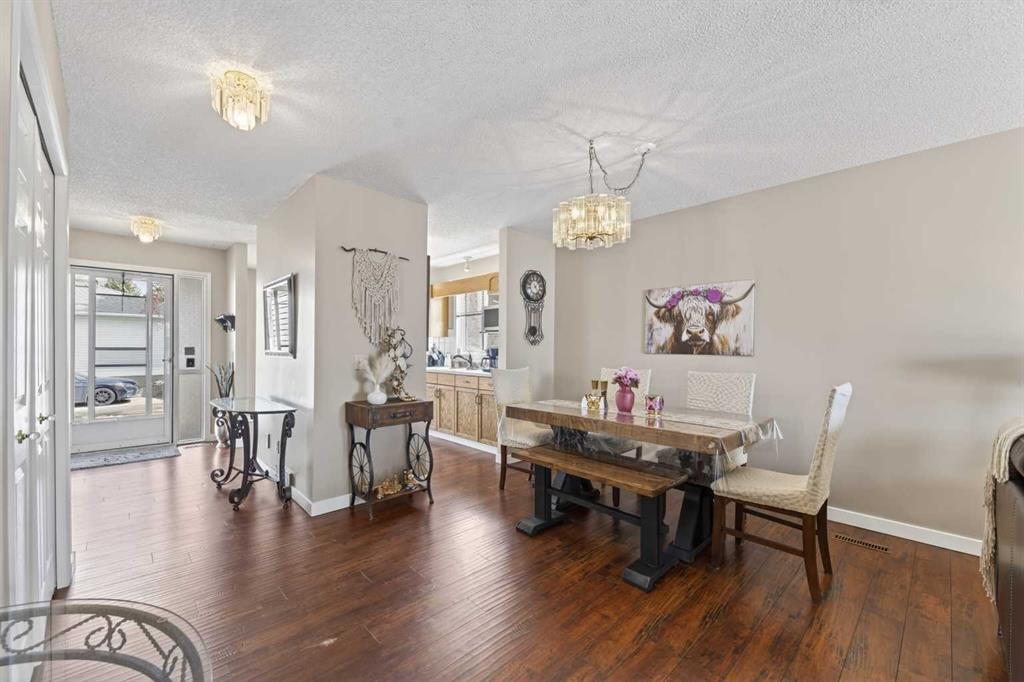 Picture for 24 Deer Ridge Close SE