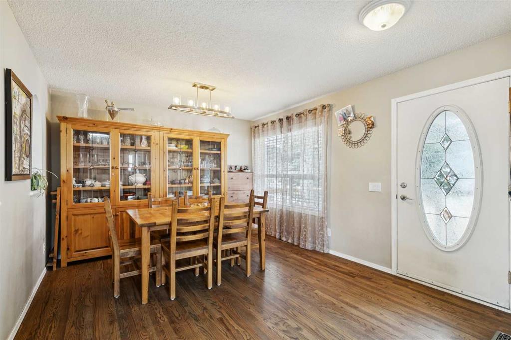 Picture for 79 Sheep River Crescent 