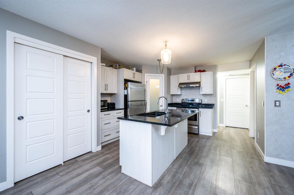 Picture for 4103, 2781 Chinook Winds Drive SW