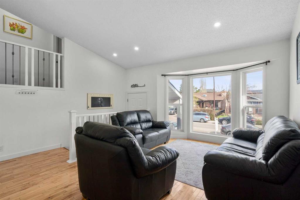 Picture for 107 Cedargrove Way SW