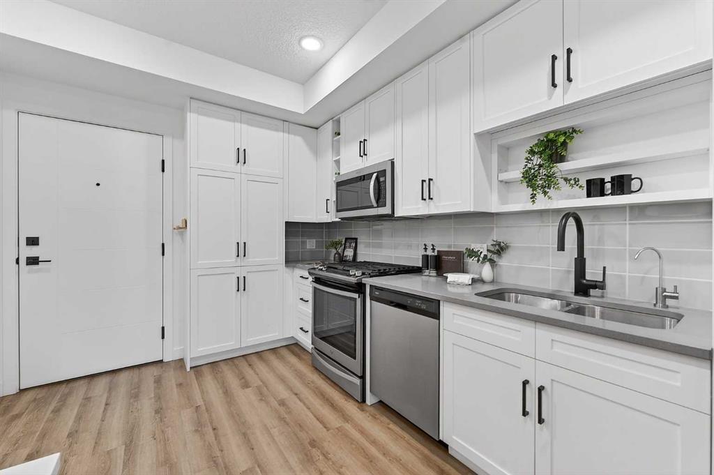 Picture for 520, 4138 University Avenue NW