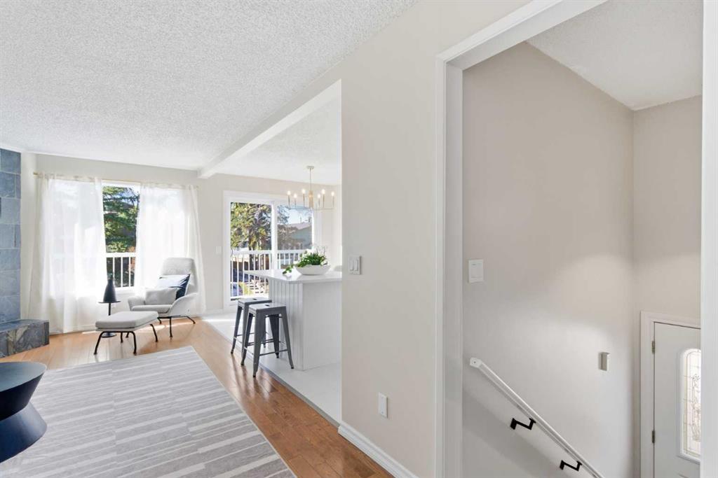 Picture for 7 Jensen Crescent NE