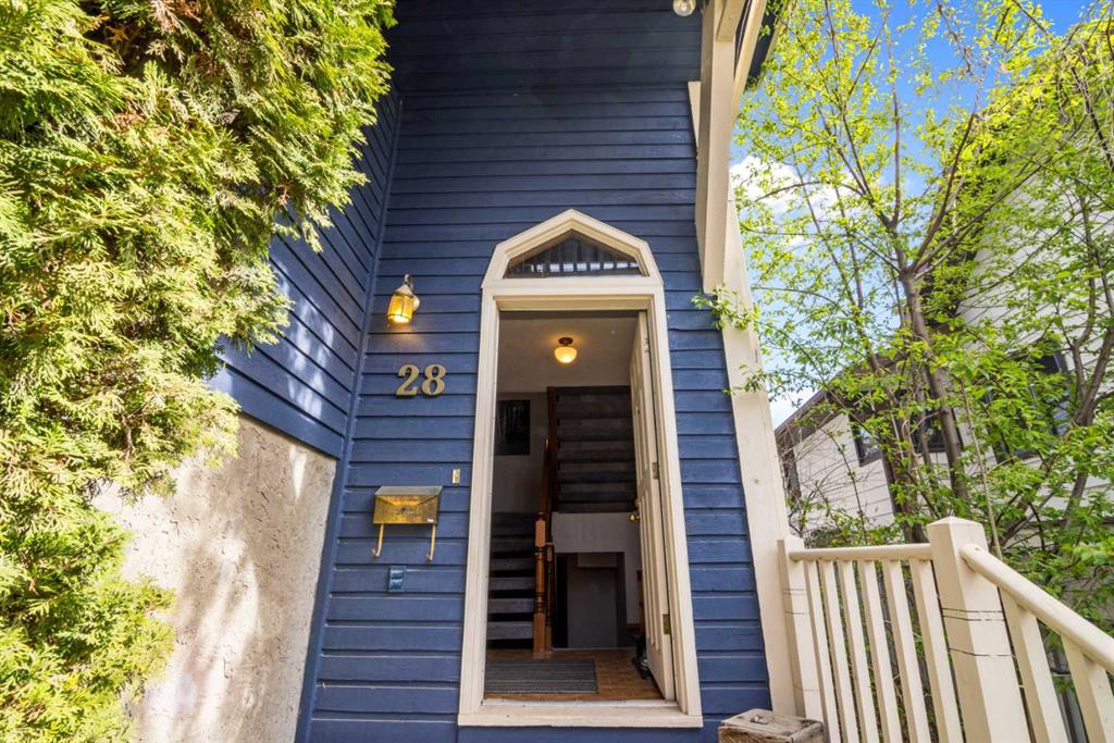 Picture for 28 Ranchridge Way NW