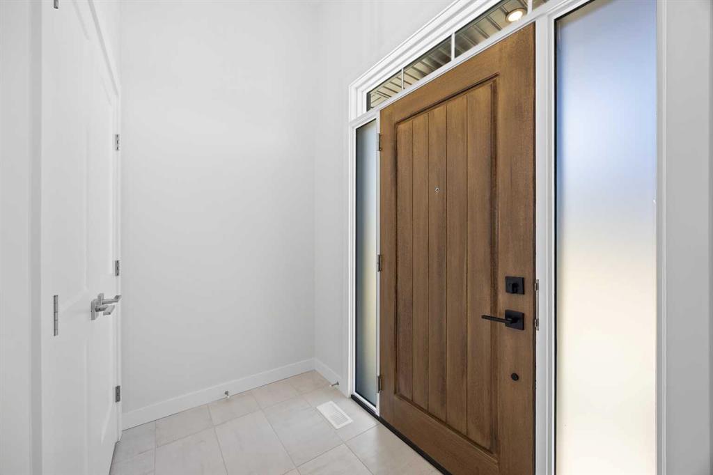 Picture for 131 Greenwich Drive NW