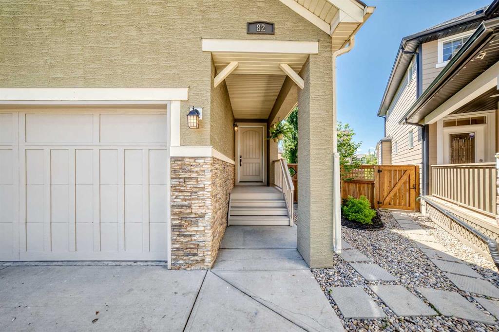 Picture for 82 Mahogany Green SE