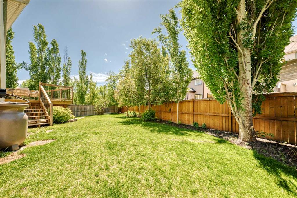 Picture for 82 Mahogany Green SE