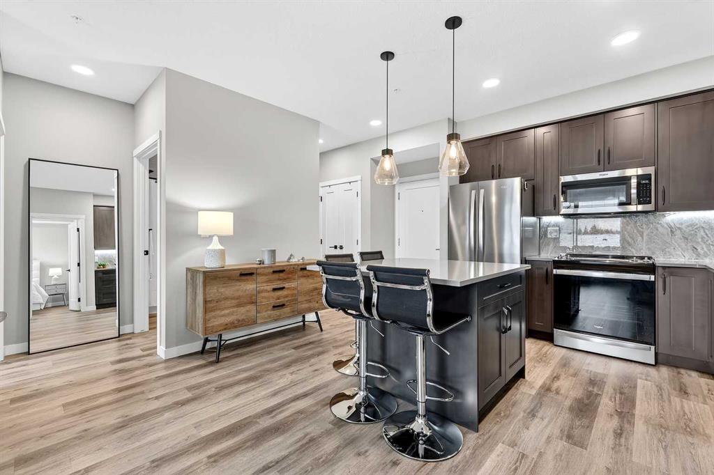Picture for 401, 150 Shawnee Square SW
