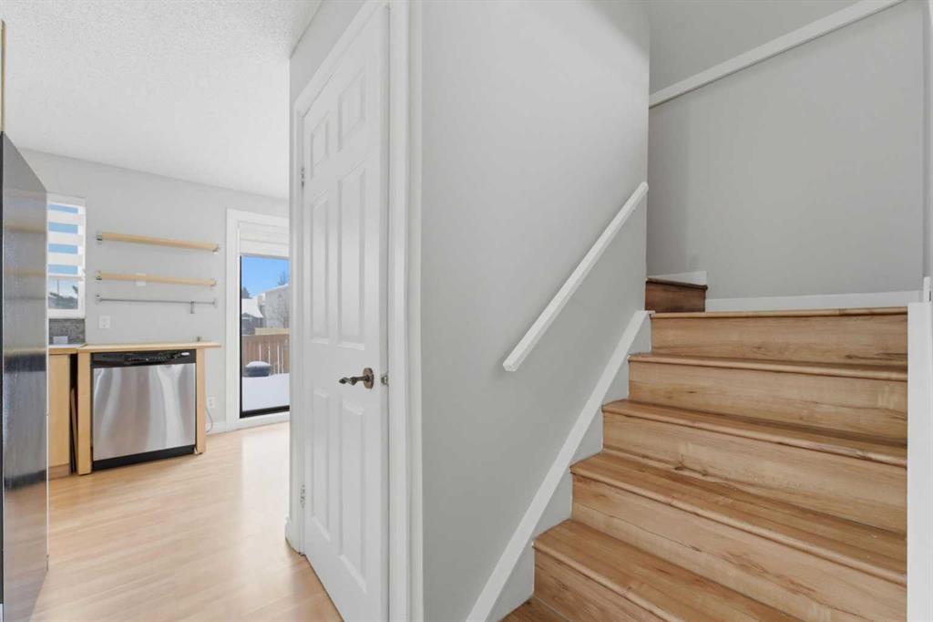 Picture for 43 Martindale Court NE