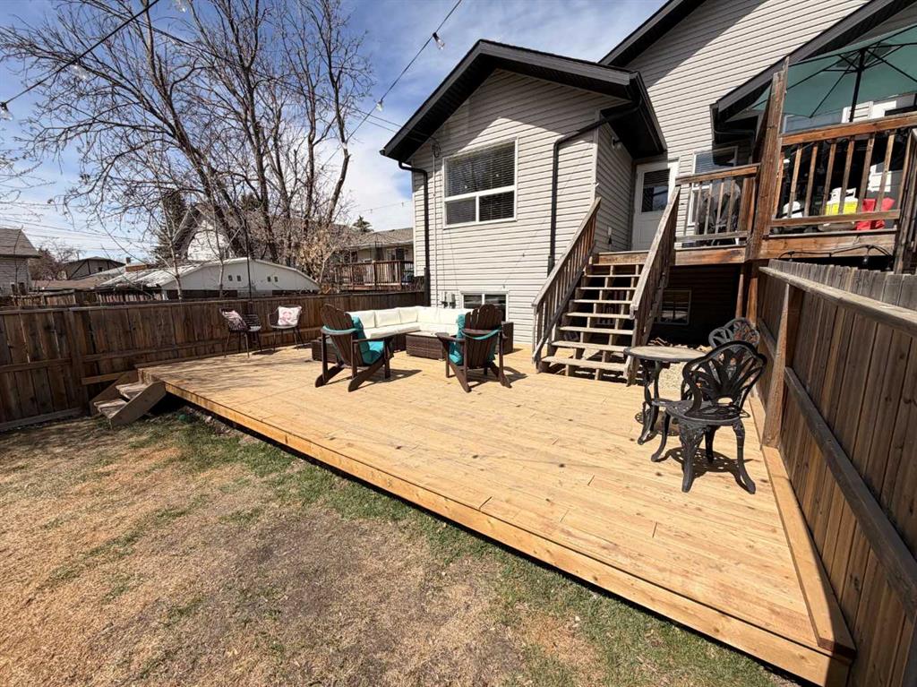 Picture for B 3809 46 Street 