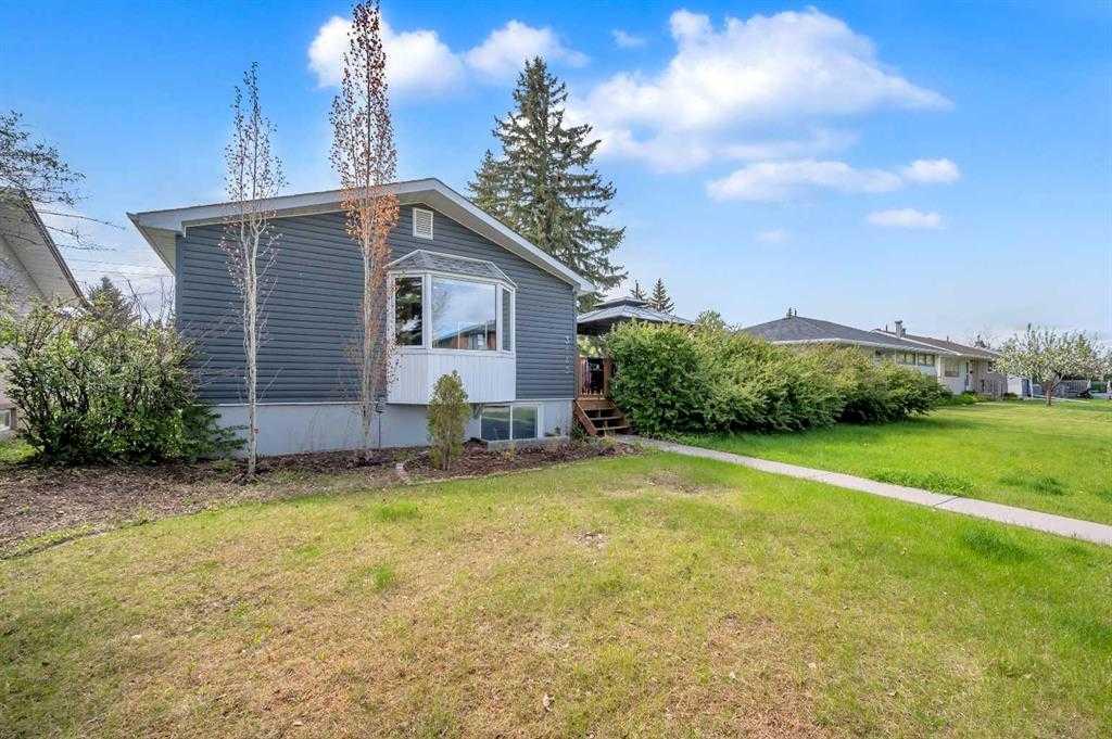 Picture for 3143 45 Street SW