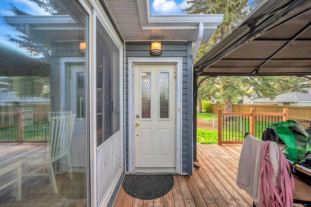 Picture for 3143 45 Street SW