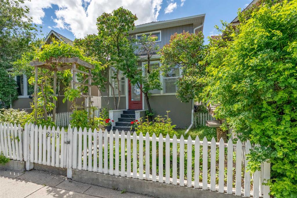 Picture for 213 7A Street NE