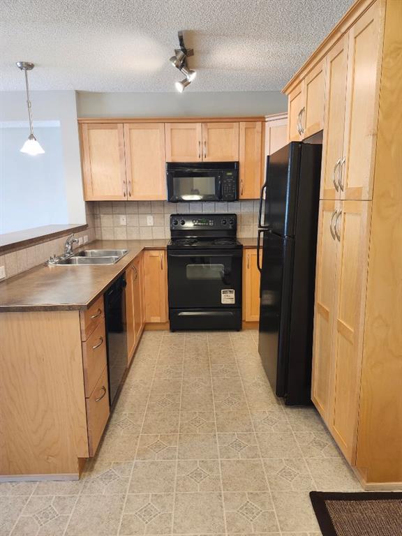 Picture for 201, 390 MARINA Drive 