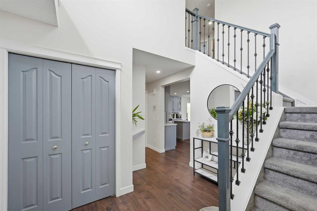 Picture for 46 Citadel Meadow Crescent NW