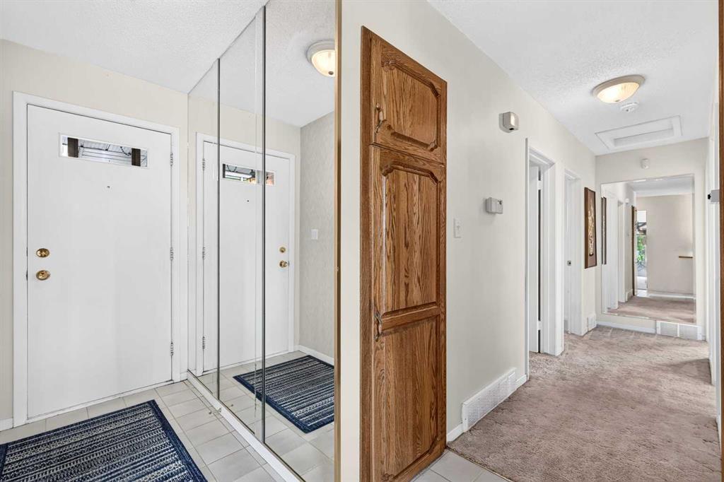 Picture for 3227 Collingwood Drive NW
