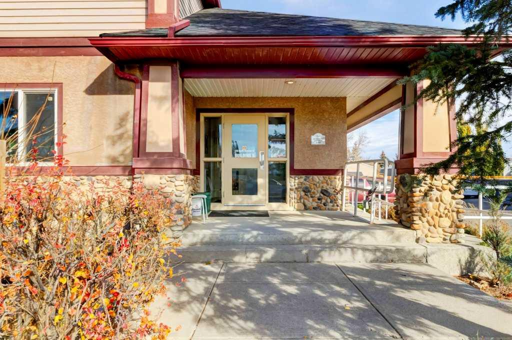 Picture for 17, 170 N Railway Street 