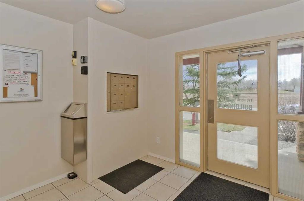 Picture for 17, 170 N Railway Street 